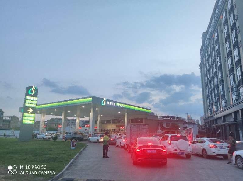 时间不等人！今天晚上“油价再一次上涨”快去加油......